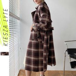 Women Plaid Long Jacket Overcoat Autumn Winter Vintage Black Cheque Reddish Brown Belted Office Lady Woollen Coats Outfit 210608