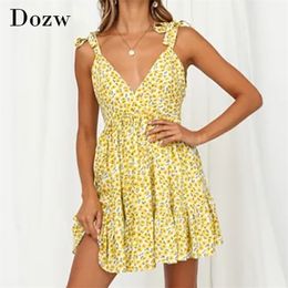 Floral Printed Pleated Dress Women Summer Spaghetti Strap Backless Beach Mini V Neck Holiday Sundress 210515