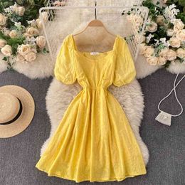 French Romance Floral Embroidery Dress for Women Summer Puff Short Sleeve Elastic Waist A-line Mini Female Clothing 210603