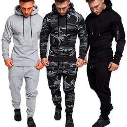 Designer 2 Pieces Tracksuit Mens Military Hoodie Sets Sportswear Camouflage Muscle Man Autumn Winter Tactical Sweatshirts and P