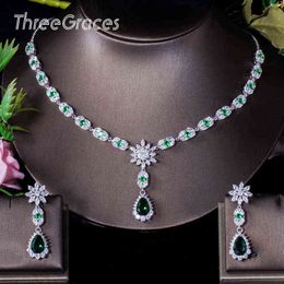 ThreeGraces Top Quality Brilliant Green Crystal Zircon Dangling Necklace Earrrings Jewelry Sets Wedding Dress Accessories JS611 H1022