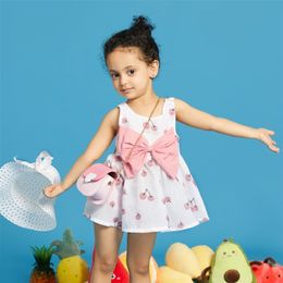 2-piece Baby / Toddler Fruit Apple Cherry Allover Bow Decorative Dress and Hat Set 210528