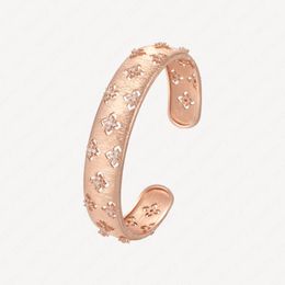 Love Bangle Woman Bracelets Women Diamond 18k Rose Gold Plated Cuff Fashion Classic Wide Bracelet Engagement Party Accessories With Jewelry Pouches Wholesale