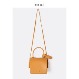 HBP koreanische Version des neuen Modetrends PU Messenger Bag High-Level sexy kleine Retro-Hand Trush spezielle Schulter