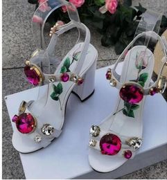 2021 Sandali con cristalli con strass Cinturino alla caviglia in pelle Décolleté per feste di matrimonio Lady Gladiators estivi