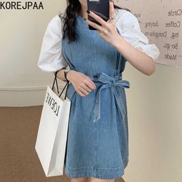 Korejpaa Women Dress Korean Fashion Casual O-collar Stitching Fake Two-piece Belt Waist Bubble Sleeves Short Denim Vestido 210526