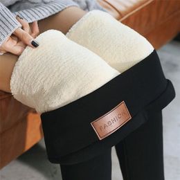 Black Warm Pants Winter Skinny Thick Velvet Wool Fleece Girls Leggings Women Trousers Lambskin Cashmere for 211204