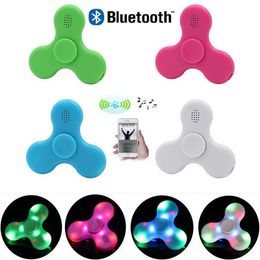 Nuevo Bluetooth Music Hand Spinner 4 colores LED Luz Fidget Spinners Construido en altavoz Bluetooth Spinners LED Spinners