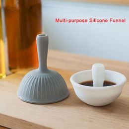 Kitchen Tool Mini Silicone Funnel Multifunction Splash Proof Non-sticky Oil Funnels Seasoning Dish Liquid Transfer