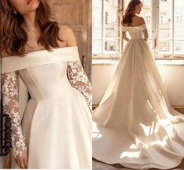 Modest Wedding Gowns Bateau Illusion Long Sleeves Lace Appliqued Boho Garden Bridal Dresses Sweep Train Elegant Simple Robes de Mariée