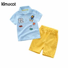 Kimocat Newborn Summer Lapels Printed Cartoon Letter Set Baby Boy Clothes Sportswear Polo Shirt+beach Pants Boys Clothing Set G1023