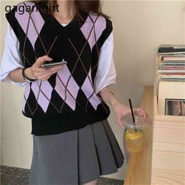 Vintage Women V Neck Knited Vest Chic Argyle Sleeveless Tank Tops Autumn Winter Office Lady Loose Sweater Outwear 210601