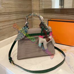 women Luxurys Designers Bags 2021 Patent-leather crocodile Shoulder bag Cross Body handbag Lady Classic Vintage Totes shopping handbags quality Purse Wallet Hobos
