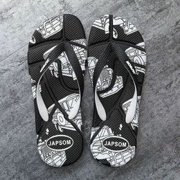Slippers Fashion Men Massage Flip Flops Graffiti Slippers Casual Indoor Outdoor Beach Shoes Men Comfortable Breathable Non Slip Slippers 220308