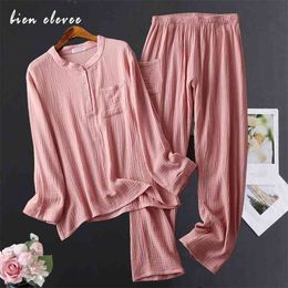 Women's Sleepwear Cotton Yarn Pyjama Sets Water-washed Sleeping Suits Female Long-Sleeve Crepe Yarn Home Clothe Lounge Wear 210330