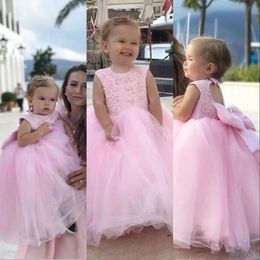 Cute Lovely Pink Mother And Daughter Flower Girls Dresses For Wedding Jewel Neck Princess Long Hollow Back Bow Children Kids Party Communion Gowns