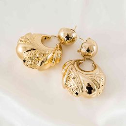 High Quality Golden Color Screw Shaped Exquisite Style Copper Earrings Women 2021 Arrival Wedding Gift