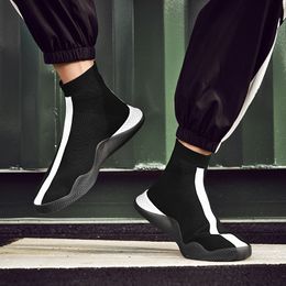 İndirim Erkek Kadın Rahat Ayakkabı Düz ​​Açık Sneaker Siyah Renk Örgü Sneakers Boyutu 39-44