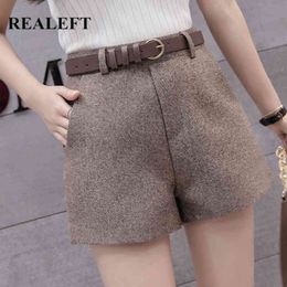 Autumn Winter Woolen Women's Shorts with Belt High Waist Vintage Wide Leg Female Chic Fashion Trousers 210428