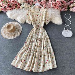 Fashion holiday floral Vintage dress for womens summer puff sleeve slim beach elegant Korean O neck A-line long Dress 210420