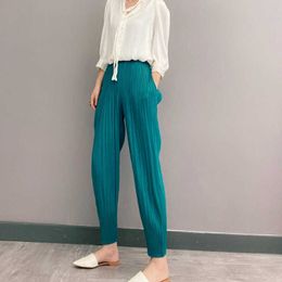 2020 autumn Winter Miyake pleated Pencil Pants Korean Women aesthetic Carrot black Harem High waisted trousers Q0802