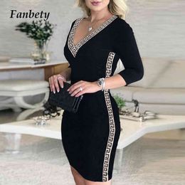 Women Elegant Cheetah Print Sequins Party Dress Autumn Sexy V-Neck Skinny Dress Office Lady Patchwork Three Quarter Mini Dresses X0521