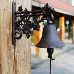 Decorative Objects & Figurines Cast Iron Wall Mounted Hand Cranking Bell Europeam Vintage Handmade Garden Decor Rustic Welcome Door Room Dec