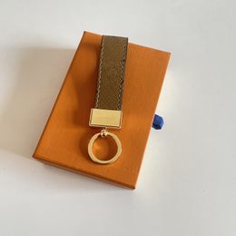 Keychain Lanyards Luxury for Men Ring Holder Brand Designers Key Chain Gift Box Women Car Bag