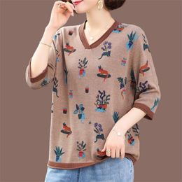 spring and autumn v-neck printed sweater three-quarter sleeves loose slimming bottoming shirt thin top women 210427