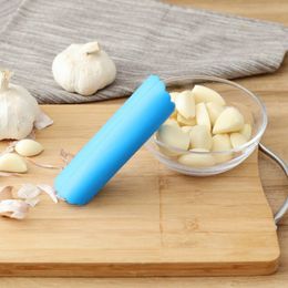Vegetable Tools Garlic Peeler Press Cooking Kitchen Peeling Silicone tool Crusher Utensils food RH2176