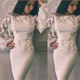 2021 Sexy Short Prom Dresses Jewel Neck Lace Appliques With Flowers Satin Knee Length Long Sleeves White Party Graduation Cocktail Homecoming Gowns