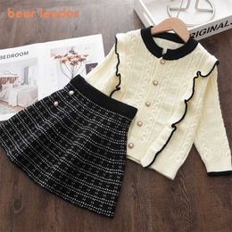 Bear Leader Baby Girls Sweater Clothing Outfit est Winter Knitted Ruffles Solid Color Casual Top Suspender Skirt 211025