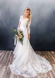 Simple A-line bohemian Wedding Dresses With Long Sleeves Scoop Neck Champagne Lace Appliques Flowers Modest LDS Bridal Gown