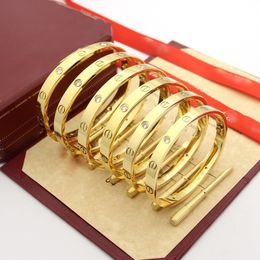 Love Bangle Série Gold Placant 18 K Ne jamais s'effondrer 18-21 Taille avec boîte avec tournevis Bureau officiel de qualité supérieure de luxe Bracelet de bijoux de bijoux