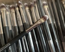 Небесная люкс плоская верхняя баллончик Concealer Щетка для теней для теней - высокое качество Делюкс Красота Макияж Блендер