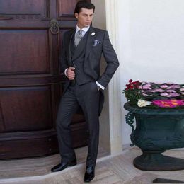 italian wedding suits for men Australia - Vintage Italian Tailcoat Grey Mens Wedding Suits Groomsmen Suit 3Piece Slim Fit Man Blazers Jacket Groom Tuxedos Costume Men's &
