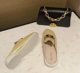 2021Top Luxury Designer Sandálias de couro, senhoras confortáveis ​​podem usar sandálias plana e respirável
