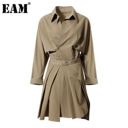 [EAM] Half-body Skirt Two Pieces Asymmetrical Pleated Suit Turn-down Collar Long Sleeve Loose Women Fashion Spring Autumn 21512