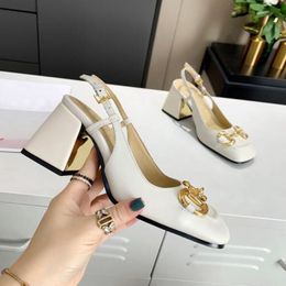 Moda tacchi alti bellissimi sandali da donna firmati scarpe da donna in pelle estiva piattaforma impermeabile tacco spesso elegante damigella d'onore