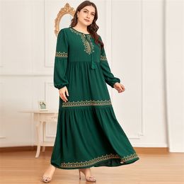 97660 large women's Arab Muslim fashion gold thread embroidered long dress