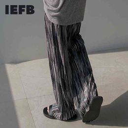 IEFB Loose Men's Wide Leg Pants Korean Fashion Casual Pants Summer Lightweight Ice Silk Floor Elastic Waist Trousers 210524
