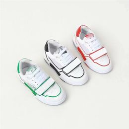 Kids Designer Sapatos Crianças Crianças Sneakers Tênis de Moda Impresso de Alta Qualidade Respirável Esporte ao Ar Livre Executando Andando Sapato Meninos Meninas Não-Slip Casual Sneaker