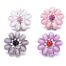 Wholesale Trendy Crystal Rhinestone Flower Snap Buttons Clasp 18mm Metal Decorative Zircon Button charms for DIY Snaps Jewellery Findings factory suppliers