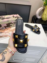 2021 sandálias senhoras chinelos meninas de verão sandália flip-flops sexy chinelo bordado tamanho grande 35-42