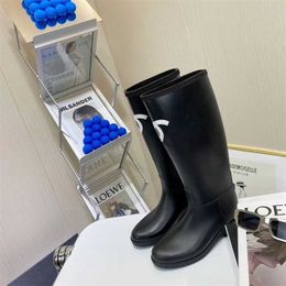 Fashion Women winter boots brand design High Rain Boots Flat Anti-slip Rubber rain Ladies mujer invierno 211217
