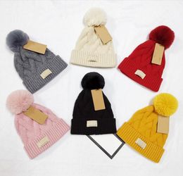 Luxury beanies Hight quality men and Wool knitted hat classical sports skull caps women High-end casual gorros Bonnet 08