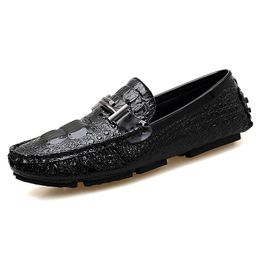 Man New Fashion Casual Shoe Man Hand-made Comfy Leather Shoe Man Lazy Slip-on Loafers Moccasin Masculino Flats Driving Shoe 2022