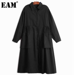 [EAM] Women Black Big Size Pleated Pockets Shirt Dress Lapel Long Sleeve Loose Fit Fashion Spring Summer 1DD8219 210512
