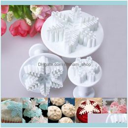 sale 3x Canada - Baking Kitchen, Dining Bar Home & Garden Top Fashion Sale Bakeware 3X Snowflake Snow Cake Fondant Pastry Cutter Plunger Mold Tools Decor K14