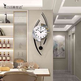 Large Creative Silent Quartz Acrylic Decorative Wall Clock Modern Design Living Room Home Decoration Wall Watch Wall Stickers 210401